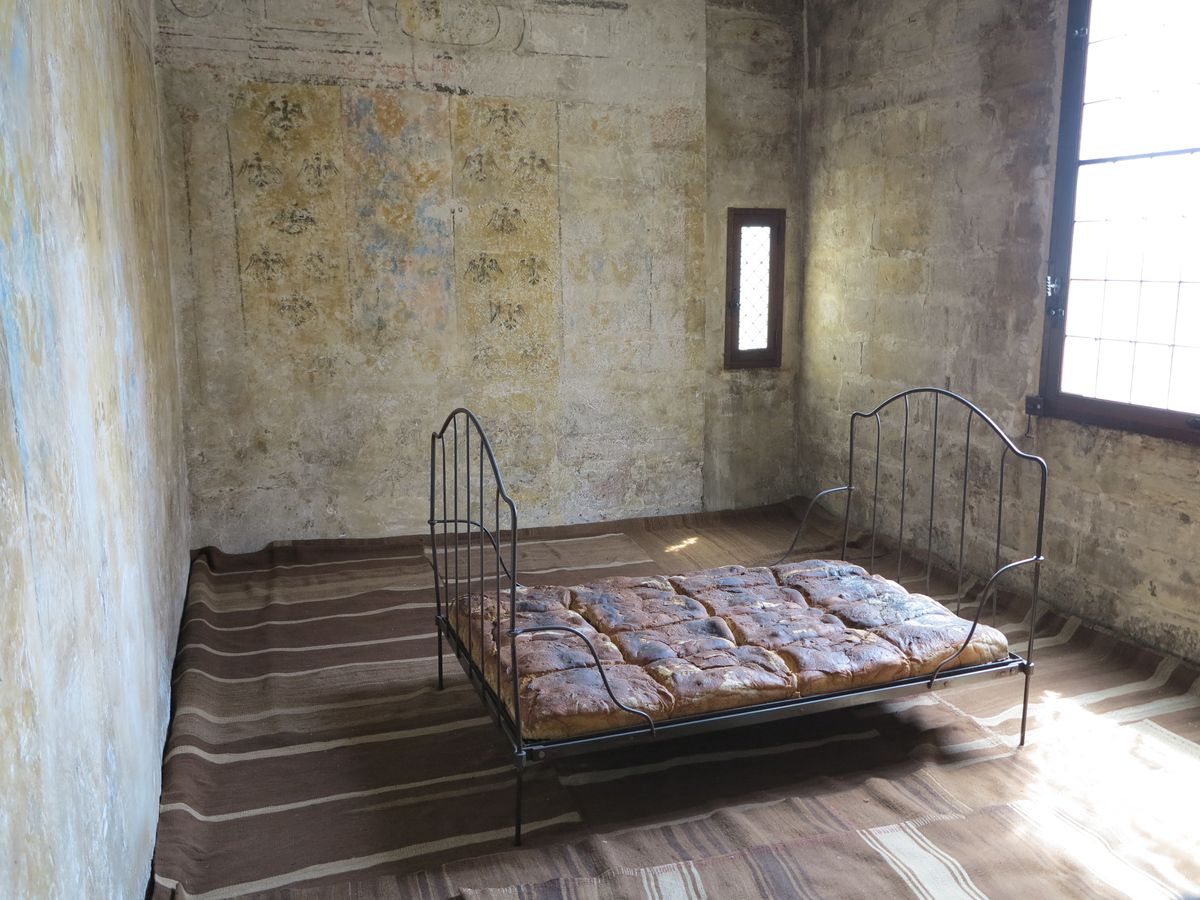 BREAD BED. Jana&nbsp;Sterbak